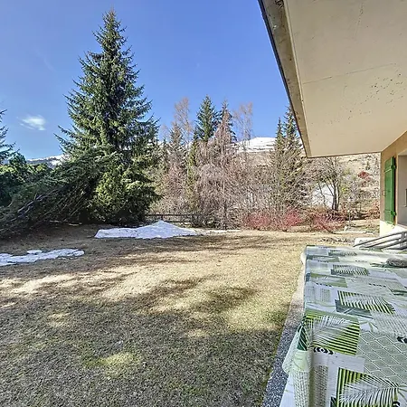 アパート Paquerette Rez